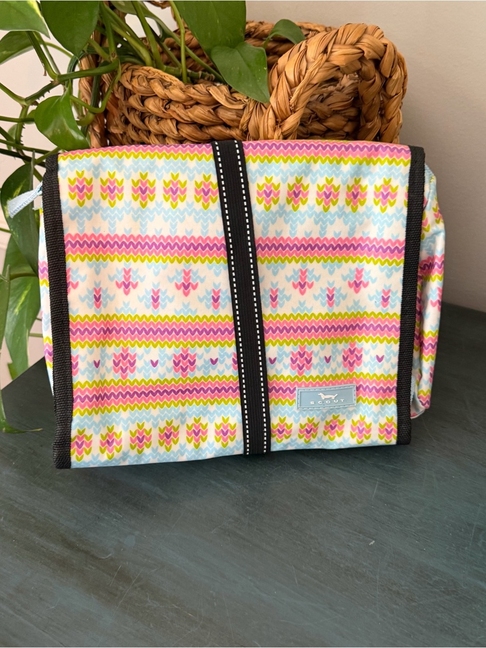 SCOUT Beauty / cosmetic Burrito hanging toiletry bag